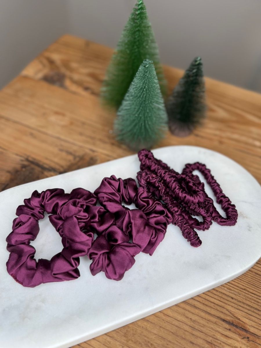 Hårstrikk i silke -plomme