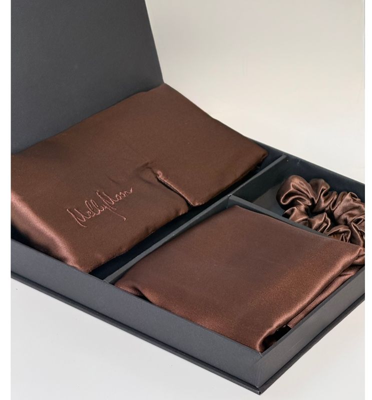 Gavesett - sjokolade - pillow