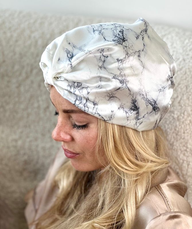 Sove turban i silke-marmor