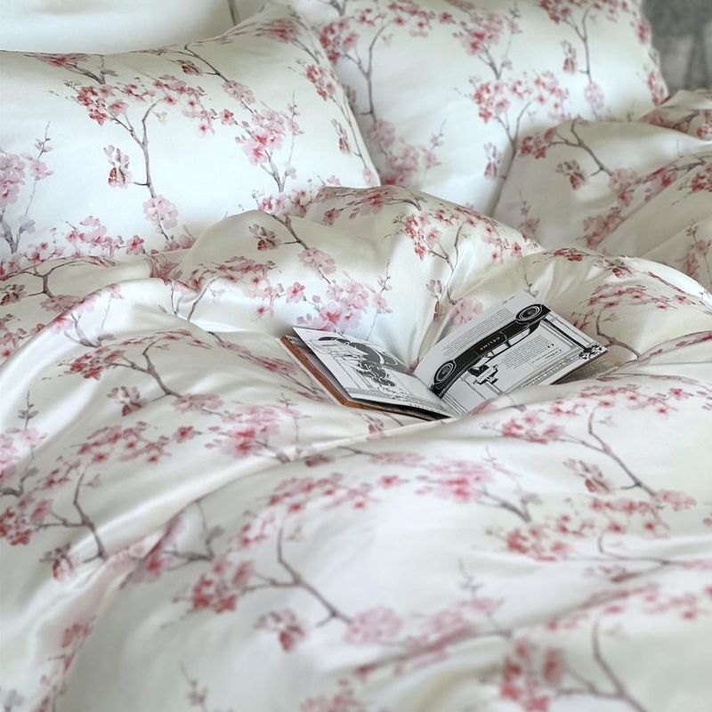 Dynetrekk i silke - rosa print