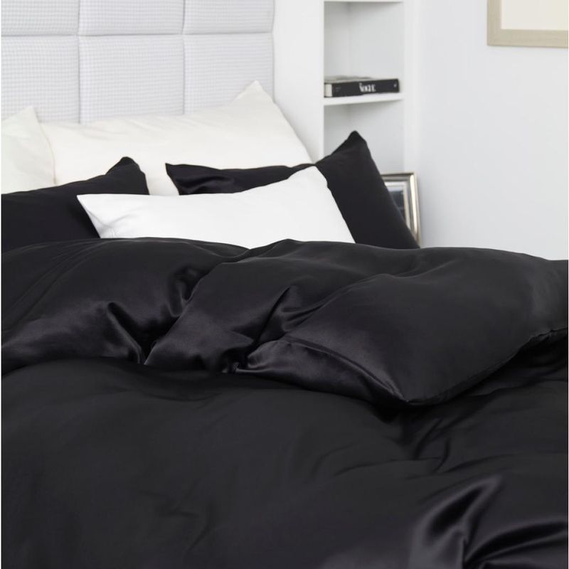 Sengesett i silke - sort